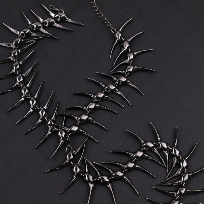 Spine-bone Beauty-back Pendant Necklace