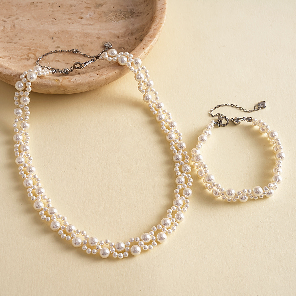 Retro Pearl Beaded Round Geometric Necklace For Women
