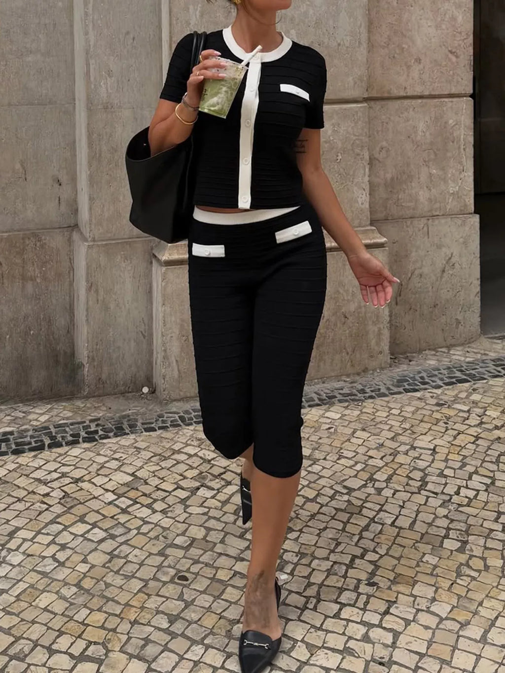 Contrast Trim Short Sleeve Top and Capris Set