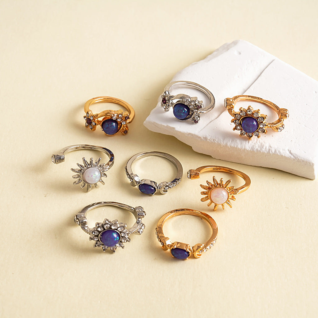 Vintage Metal And Resin Diamond-studded Flower Open Ring