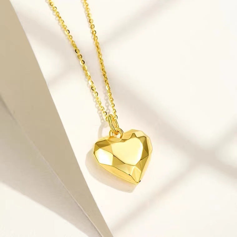 18K Gold Cut Love Gold Pendant Versatile