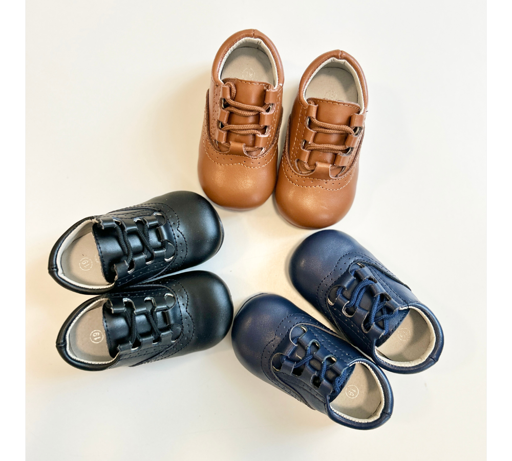 Alfie Lace-up Dress Shoe for Kids, Wide Toe Box