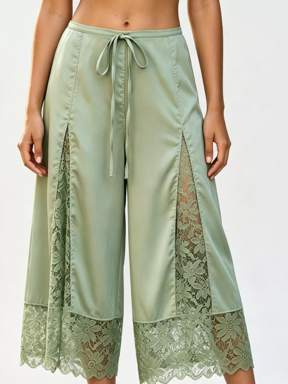 Lace Trim Wide-Leg Cropped Pants