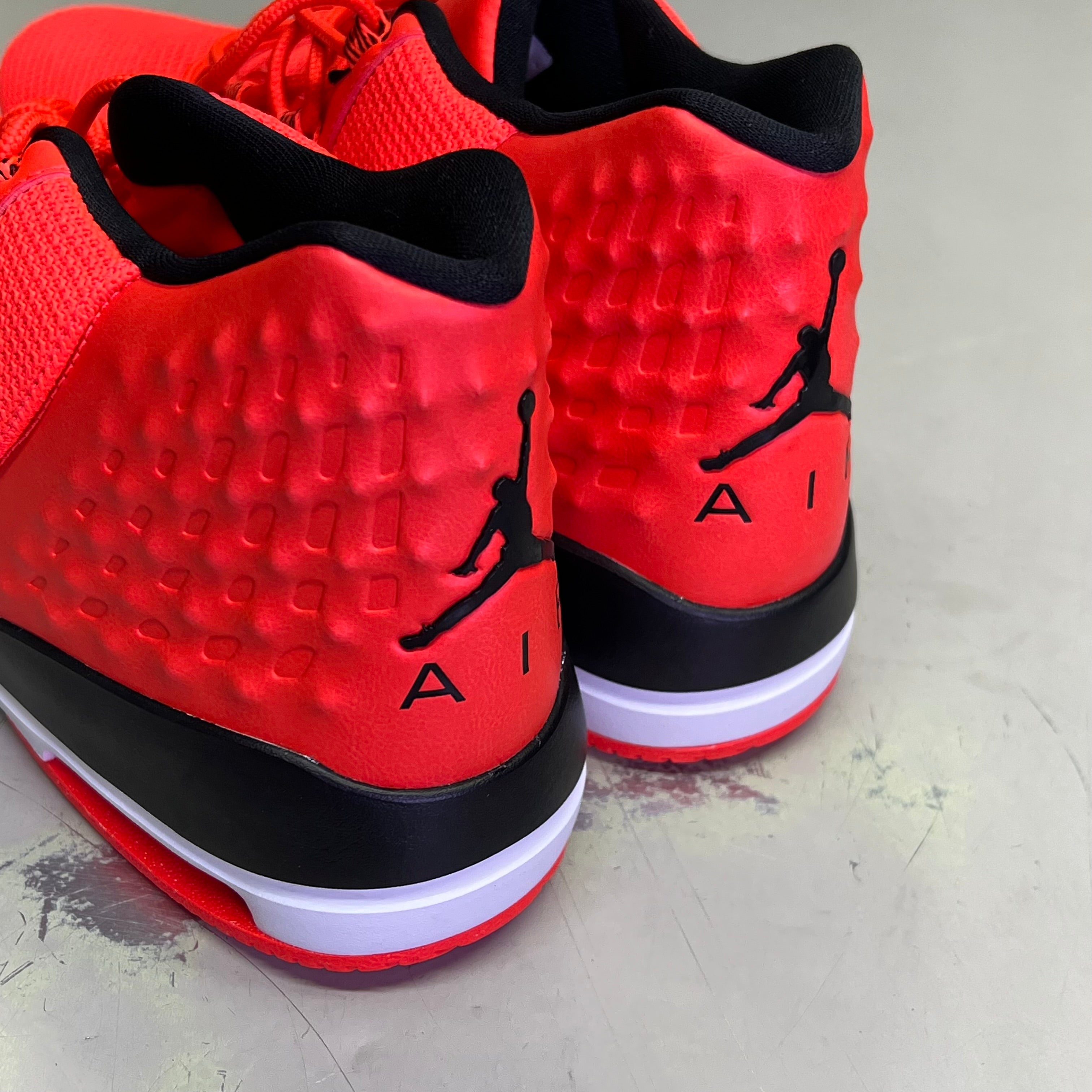NIKE Air Jordan Infrared Academy GS Basketball Shoes Men's Sz 9 Gym Red