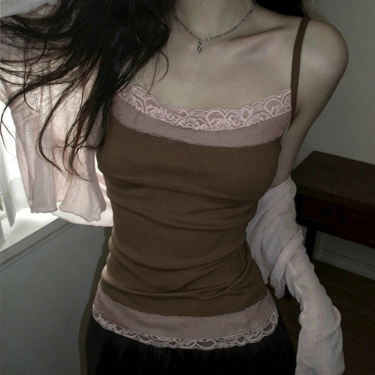 2026 Summer Women's Y2K Hot Girl Pure Desire Lace Trim Color-Block Slim Fit Versatile Tank Top