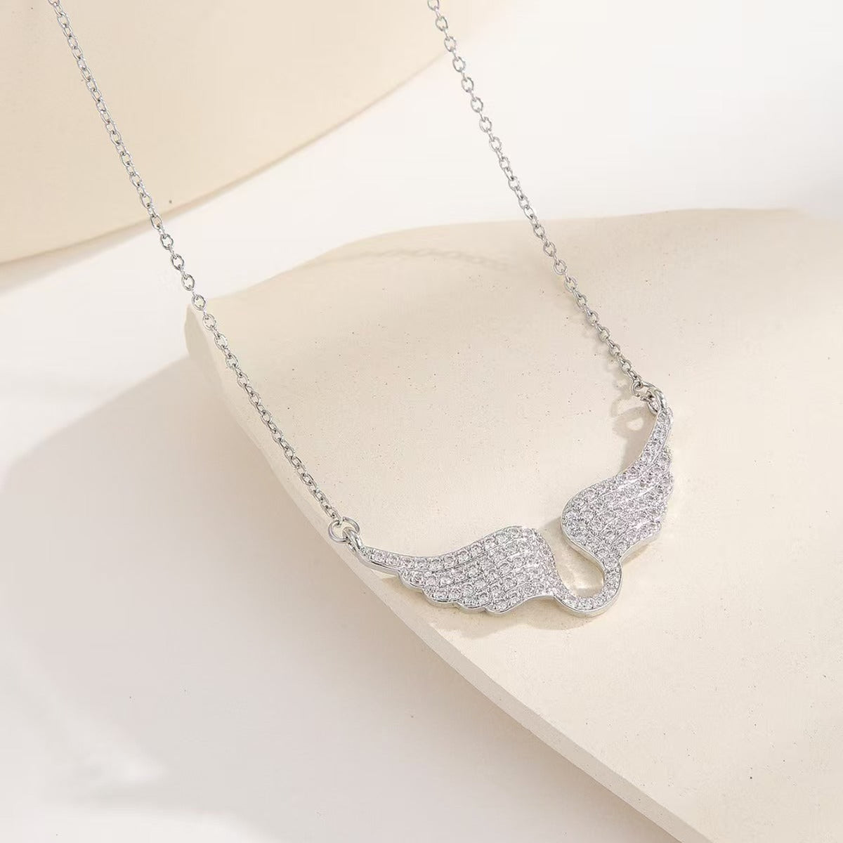 Angel Wing Necklace For Women Fully Paved With Diamonds Fashionable Elegant And Versatile