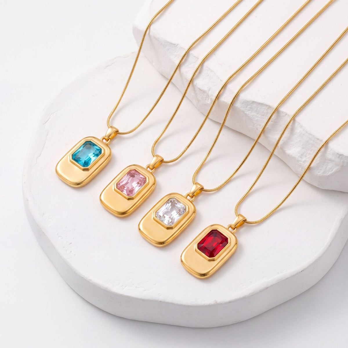 Women Titanium Steel Square Pendant Choker Necklace, New Arrival Colorful Zircon Niche Luxury Versatile Fade Resistant Collarbone Jewelry