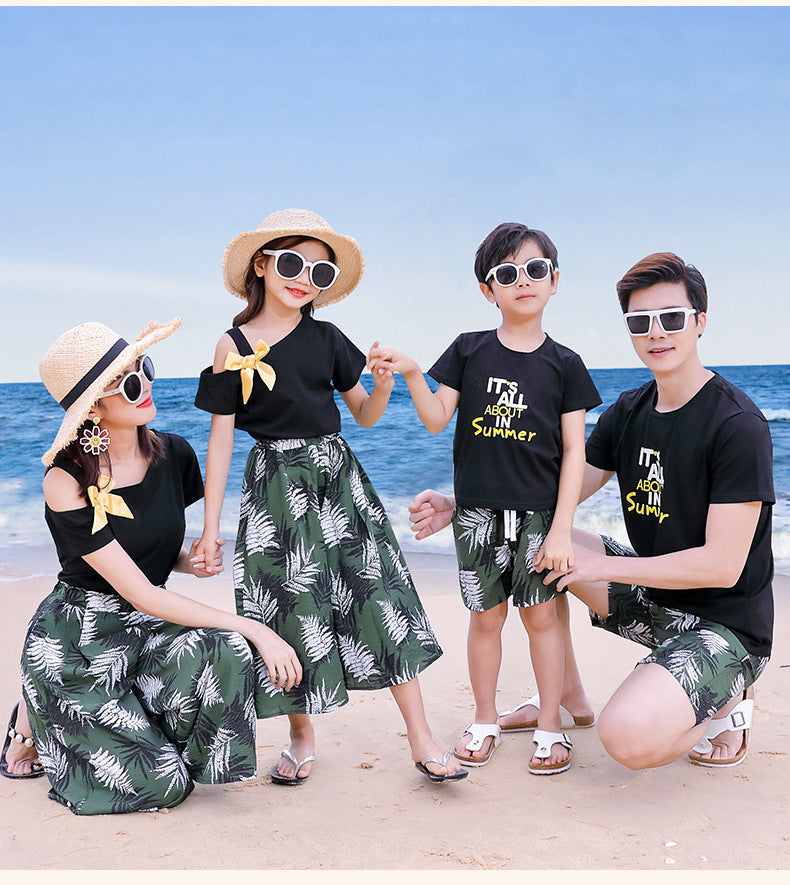A Family Of Three Or Four Suits Beach Vacation Whole Home Decoration