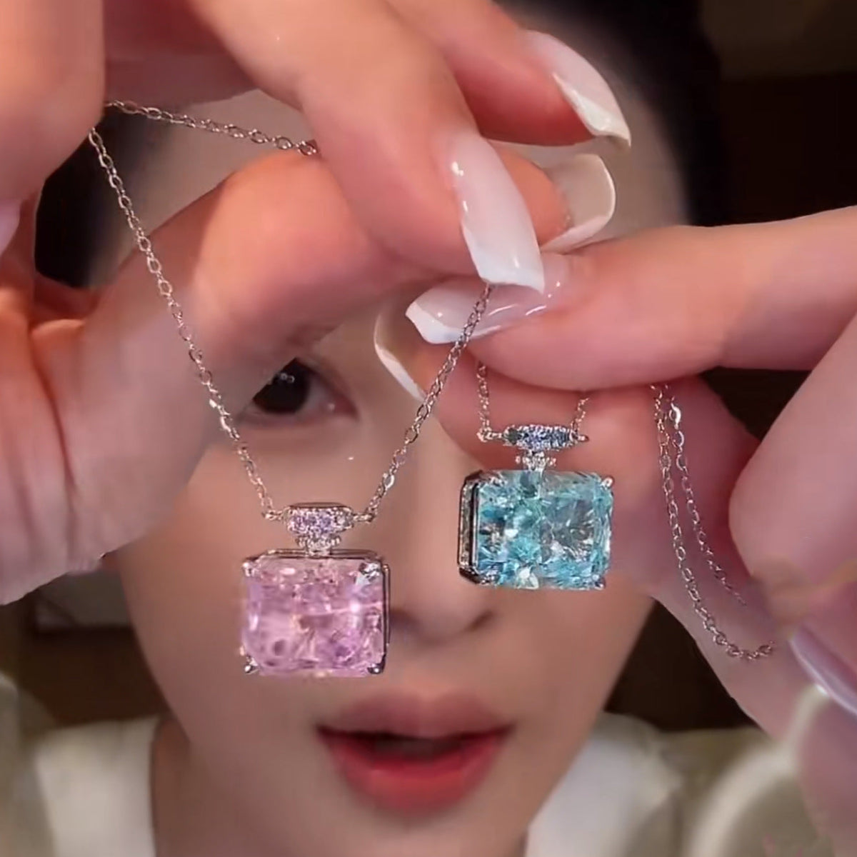 Ice Flower Cut Paraiba Blue Radiant Cut Double Sided Zircon Perfume Bottle Pendant Necklace Women Neck Jewelry For Daily Dating Banquet Party Occasions