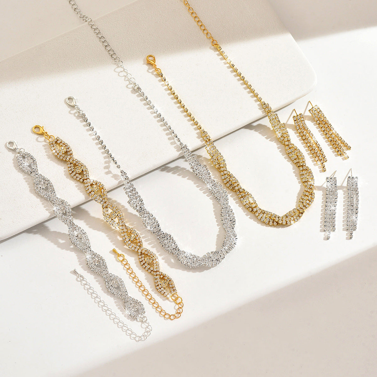 Cross-border Best-selling Rhinestone Twisted Necklace, Earrings, And Bracelet Set, Fashionable, Light Luxury, High-end Bridal Party Jewelry