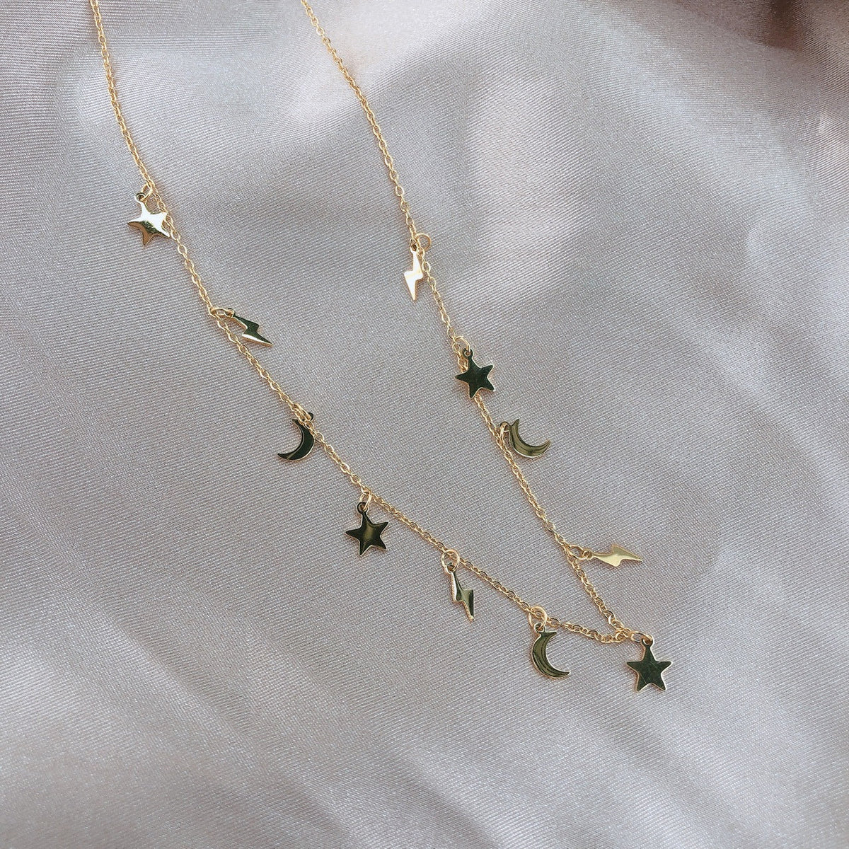 Necklace Female Star Moon Necklace K Gold Fashion Simple Clavicle Chain
