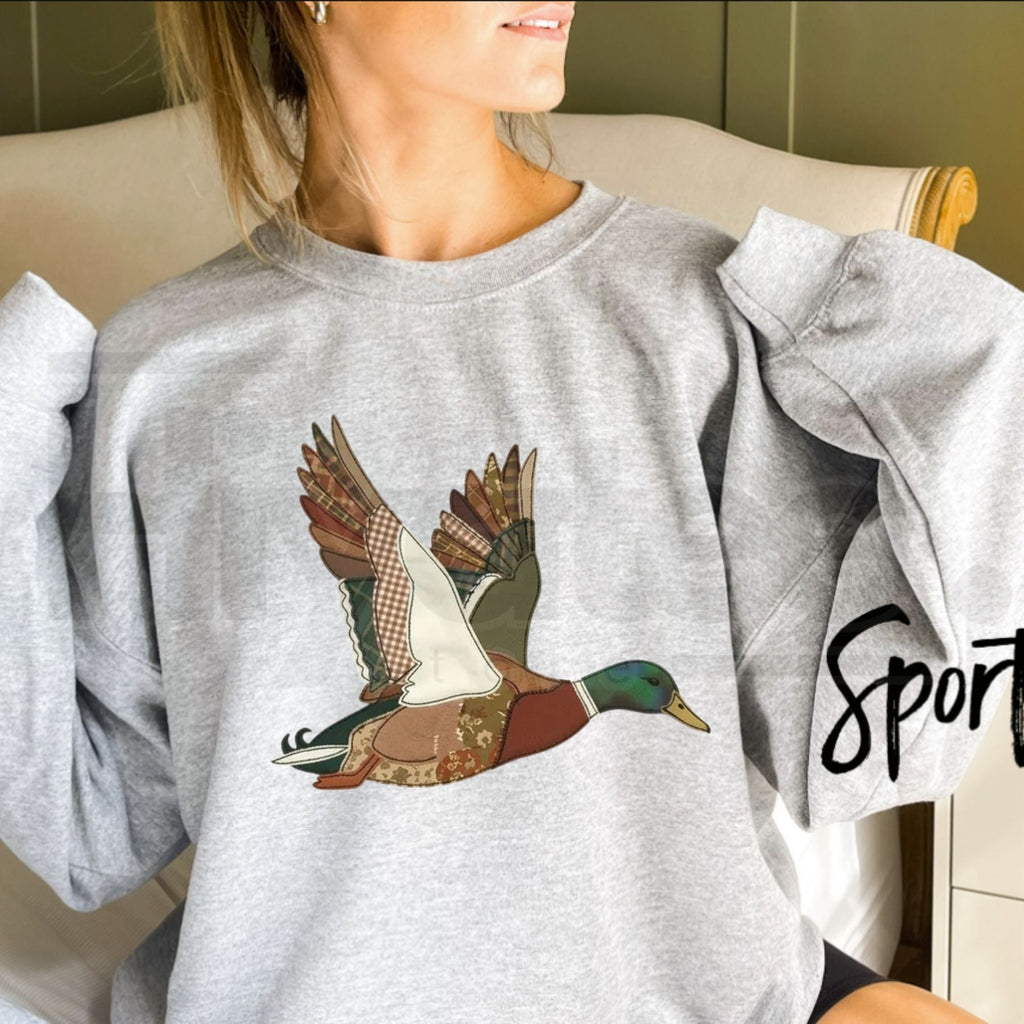 Retro Patchwork Mallard Duck Pattern Sweatshirt, Vintage Cabin Graphic Pullover