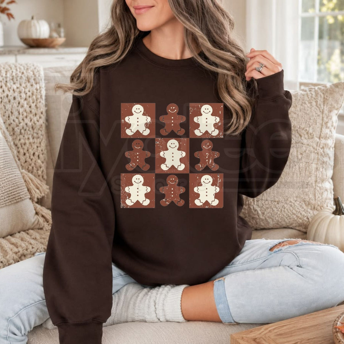 Retro Checkered Gingerbread Man Sweatshirt, Vintage Holiday Baker Graphic Crewneck