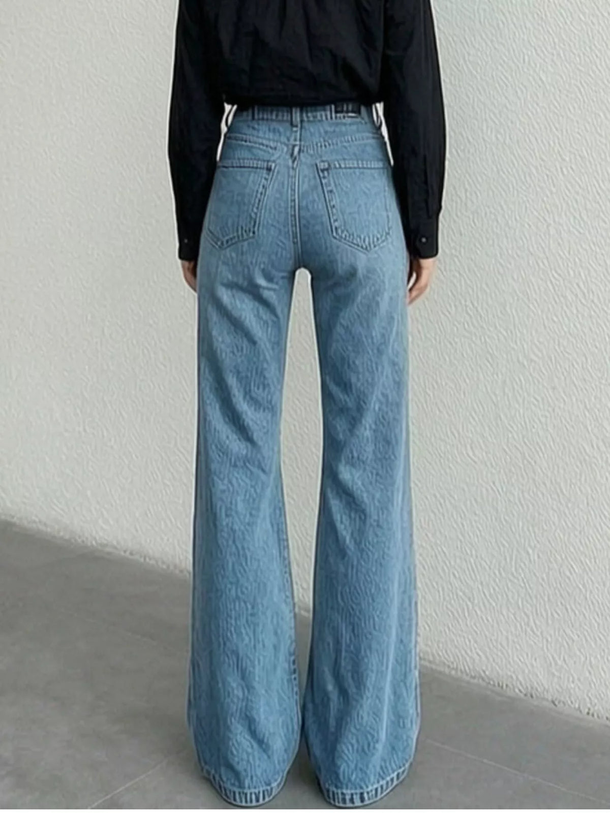 High-Waisted Bootcut Jeans – Light Blue
