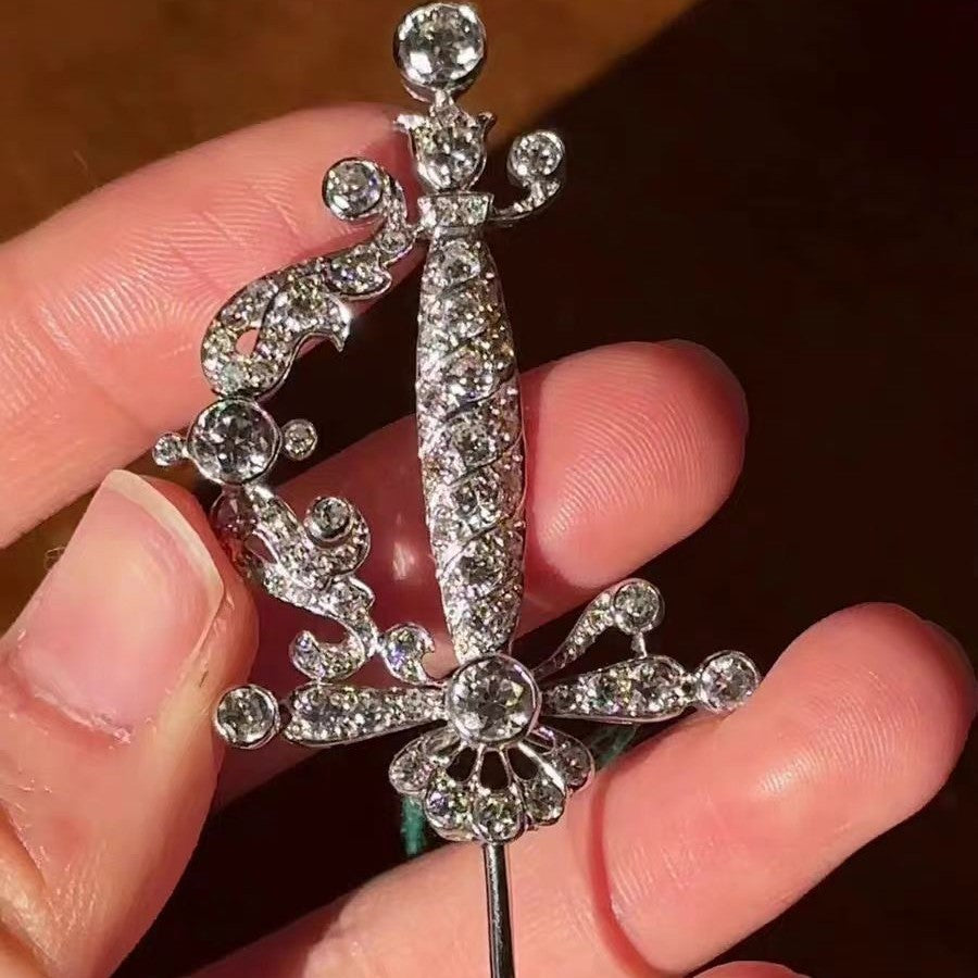Exquisite Vintage Full Diamond Sword Brooch