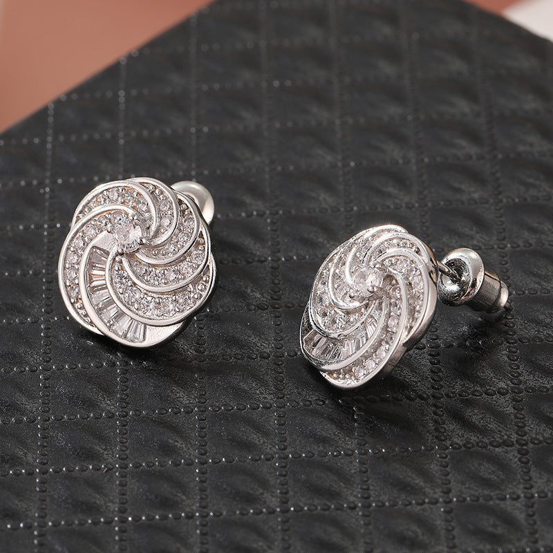 Vintage Crystal Swirl Stud Earrings Silver Tone Brass Women Elegant Party Wedding Fashion Jewelry Sparkling
