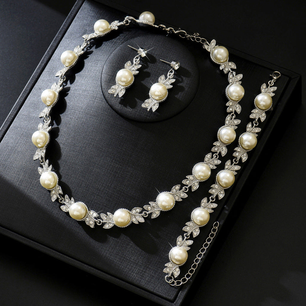 Cross-border Explosions Jewelry Vintage Fashion Pearl Necklace Earrings Bracelet Suit Bridal Accessories