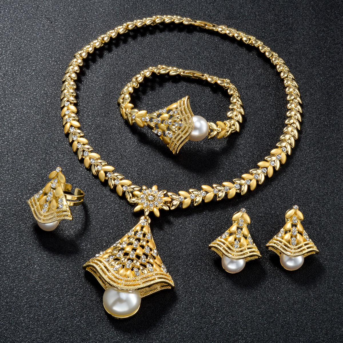 Jewelry 18k Gold-Plated Leaf Necklace