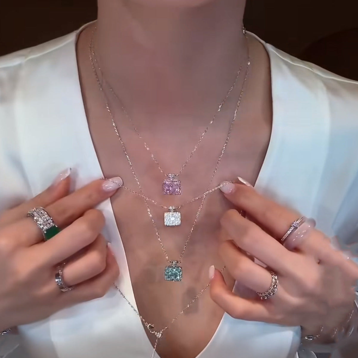 Ice Flower Cut Paraiba Blue Radiant Cut Double Sided Zircon Perfume Bottle Pendant Necklace Women Neck Jewelry For Daily Dating Banquet Party Occasions