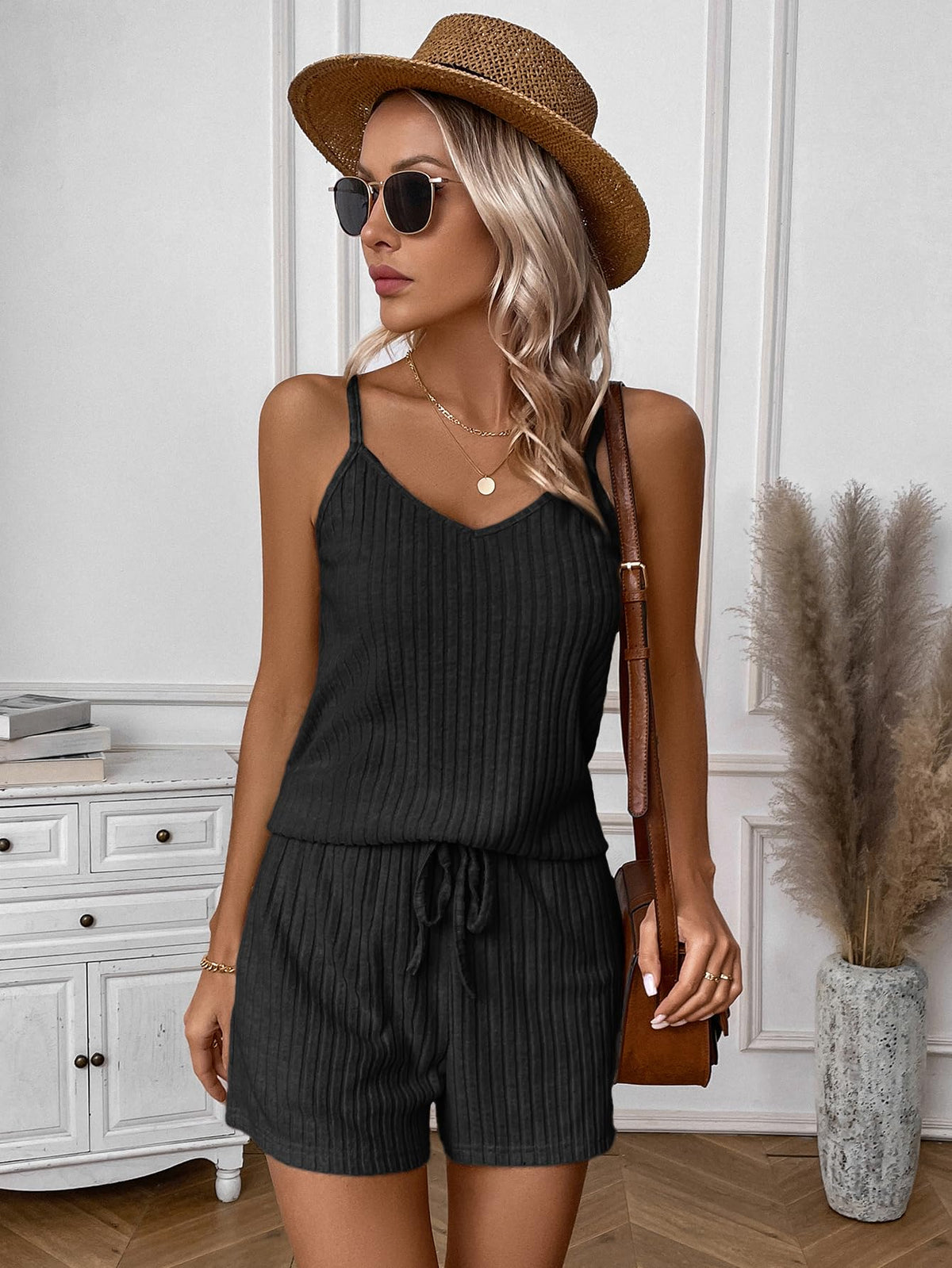 SweatyRocks Women's Summer Casual 2 Piece Ribbed Shorts Sets Cami Top and Shorts with Pockets Women Outfits Black Medium