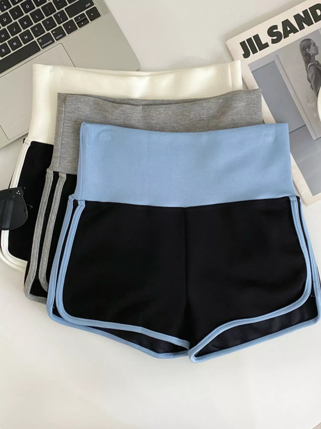 High Waist Contrast Trim Shorts