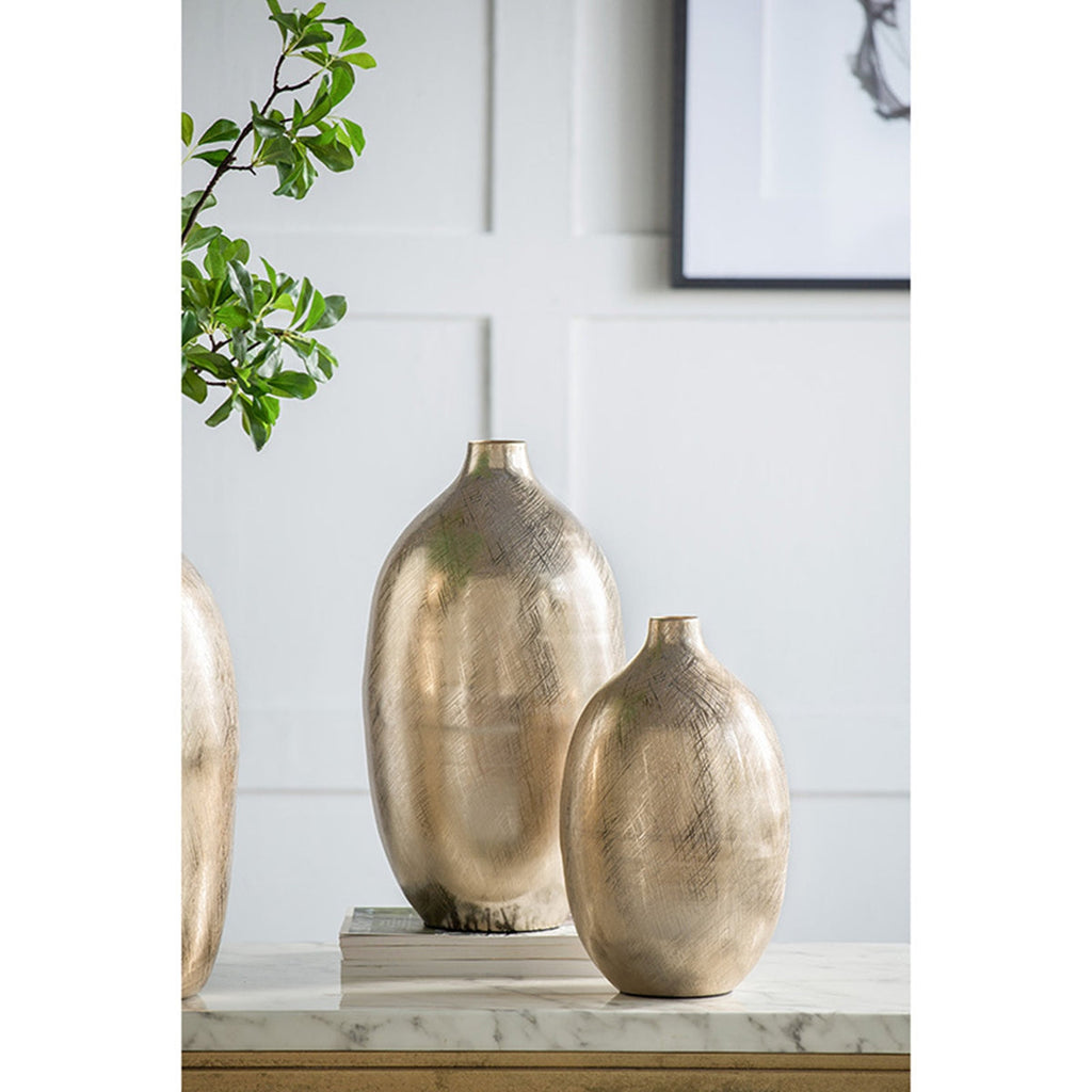 8.5x8.5x18.5" Aluminum Vase