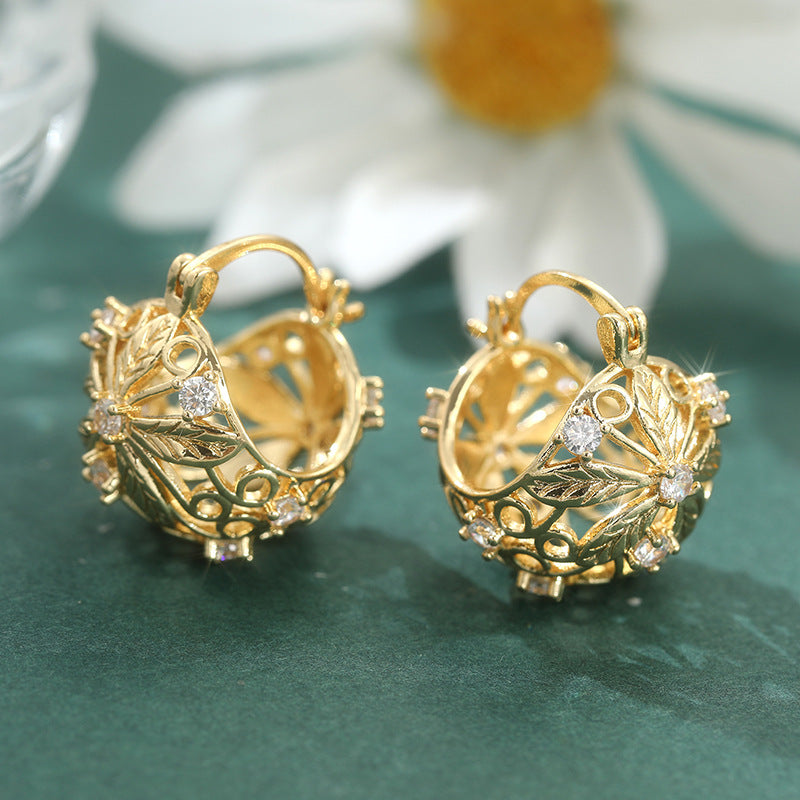 Vintage Floral Leaf Hoop Earrings Gold Tone Brass Women Elegant Daily Party Fashion Jewelry Versatile