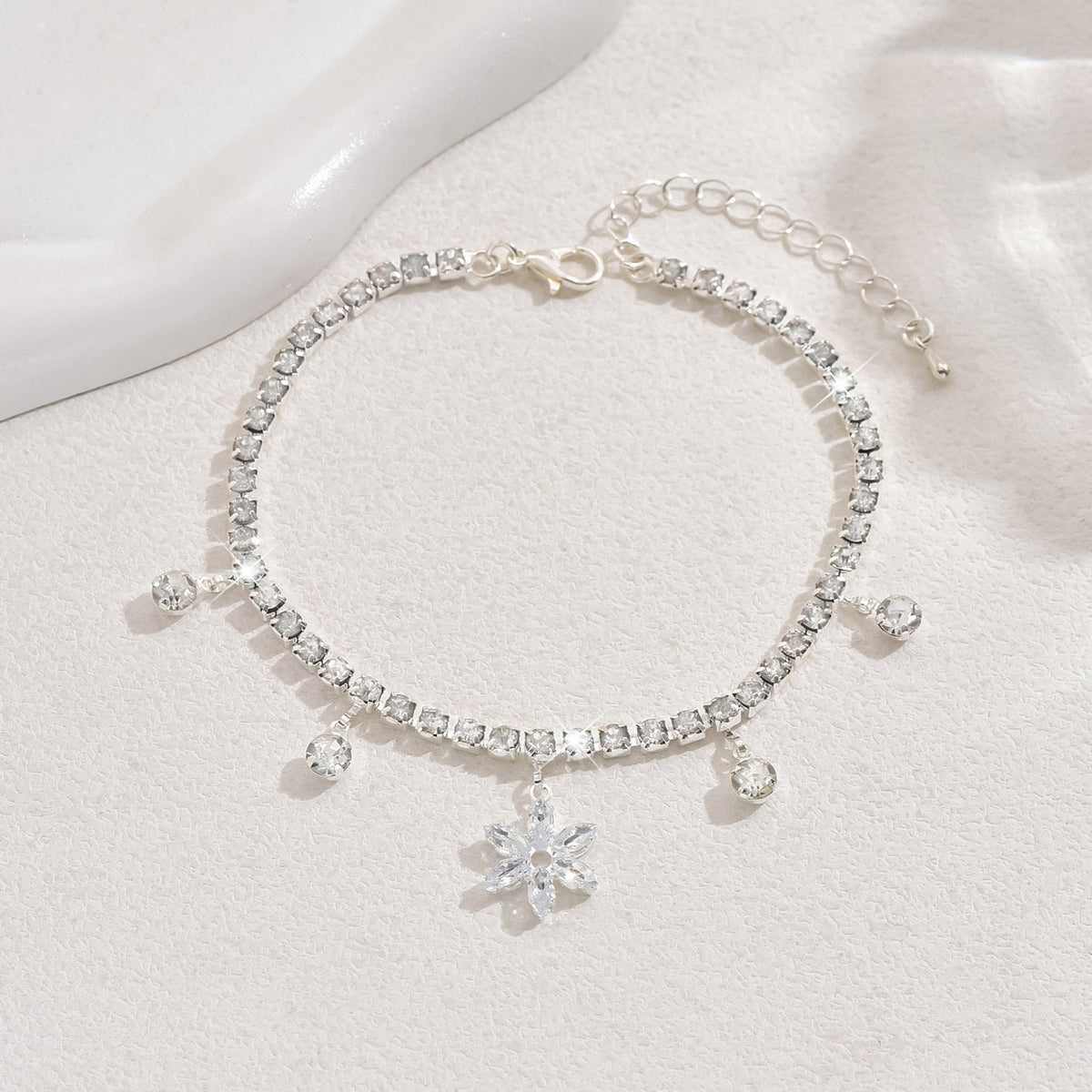 Korean New Style Sweet Crystal Zircon Flower Pendant Anklet Fashionable Beach Vacation Style Women's Silver Bracelet