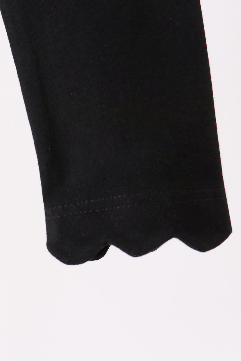 Black scalloped leggings