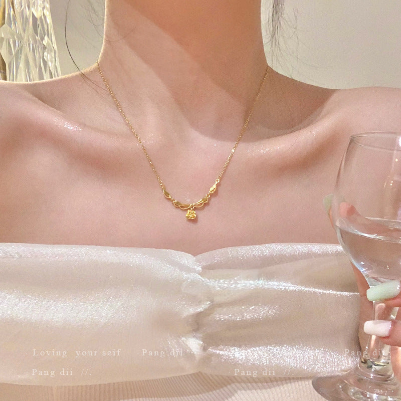 French Vintage Lace Skirt Rose Flower Pendant Clavicle Chain Necklace Women Neck Jewelry For Daily Dating Banquet Party Occasions