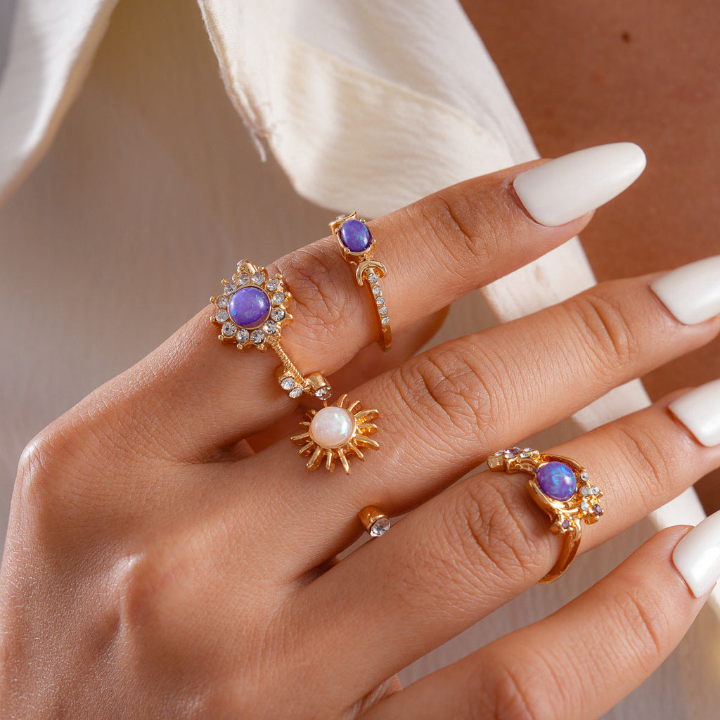 Vintage Metal And Resin Diamond-studded Flower Open Ring