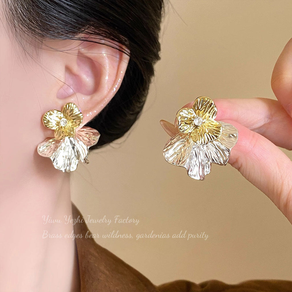 Gold Flower Front And Rear Two-Wear Earrings For Women 2025 New Popular Feminine Earrings High-End Accessible Luxury Earrings
