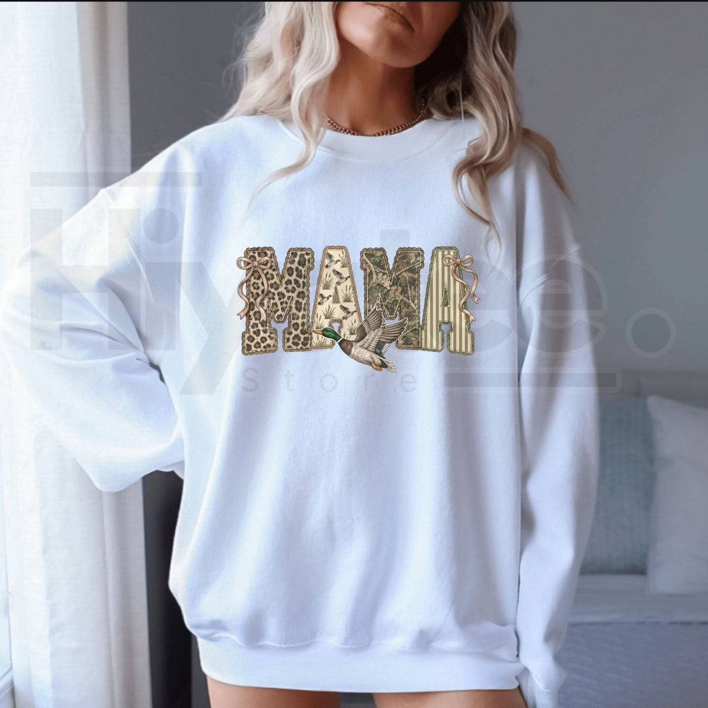 Duck Hunting Mama Sweatshirt – Preppy Camo Outdoors Crewneck, Retro Camouflage Mom Sweater