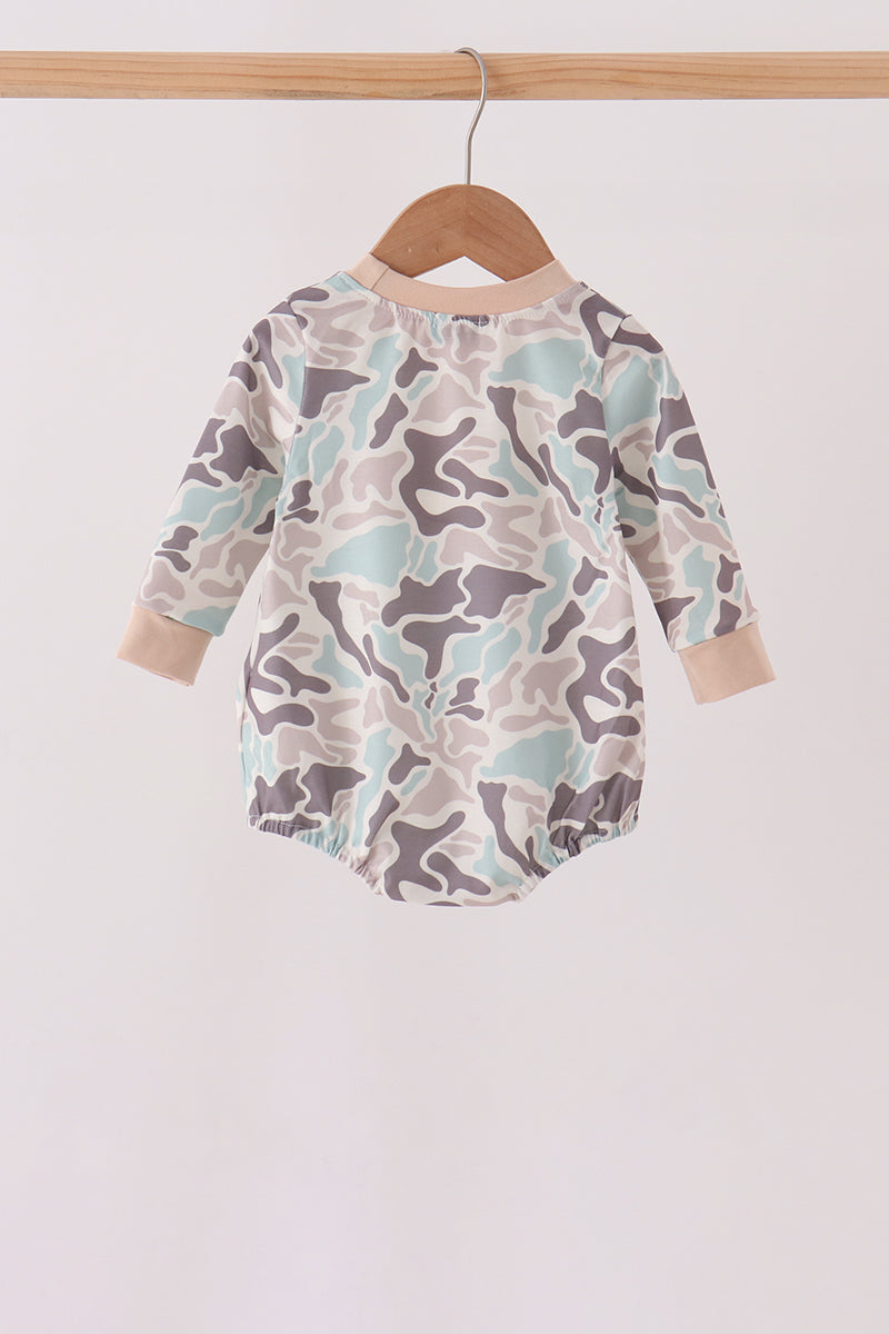 Hunting Deer Embroidery Bubble