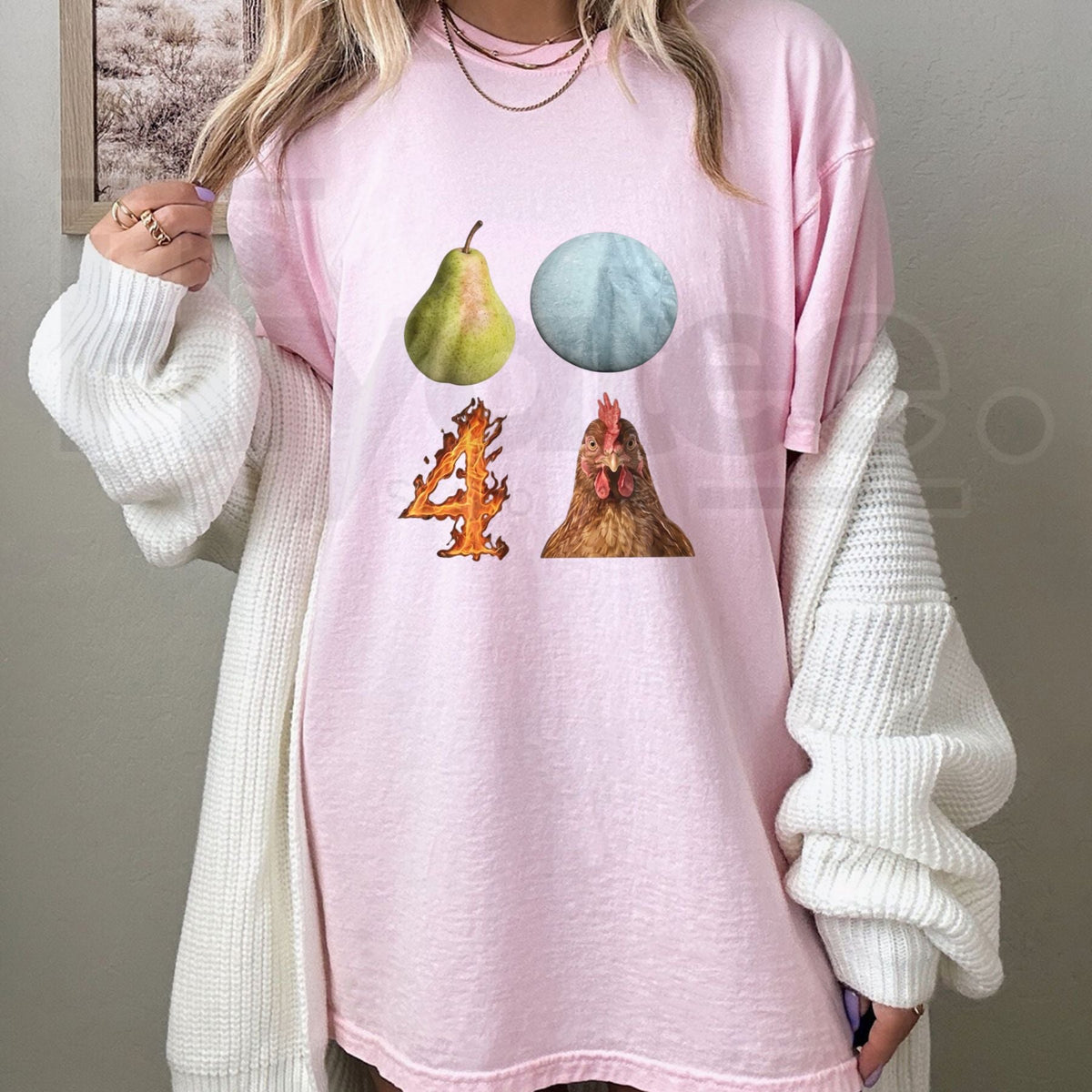 Pear-Shaped Planet Rooster T-Shirt – Funny Graphic Tee
