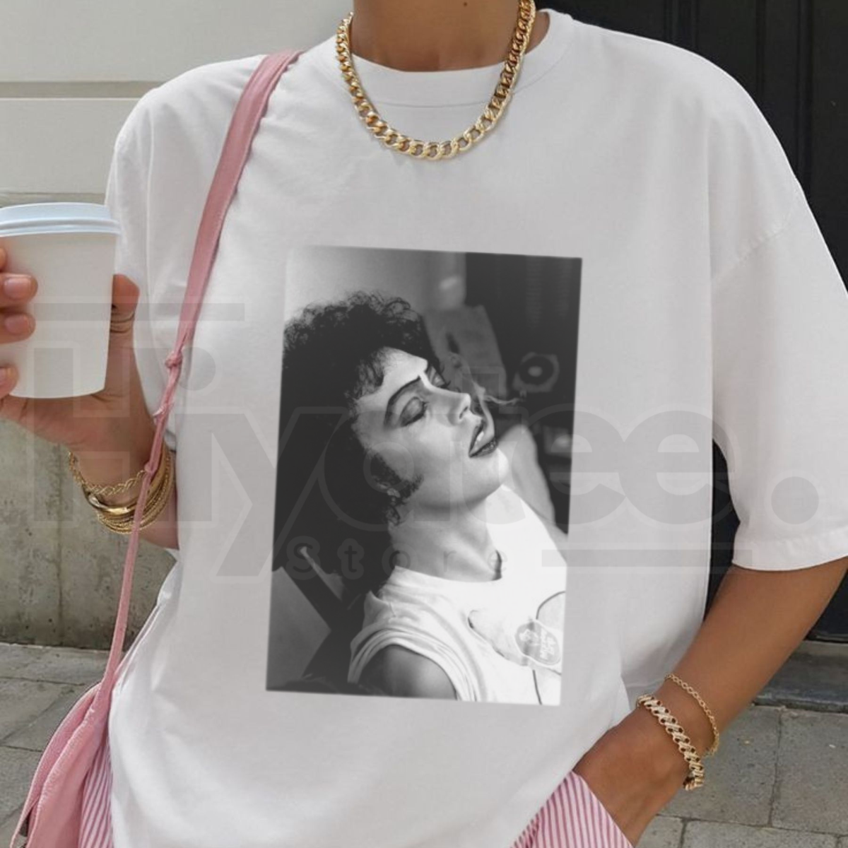 Tim Curry Smokes T-Shirt – Vintage IT Pennywise Smoke Break Graphic Tee