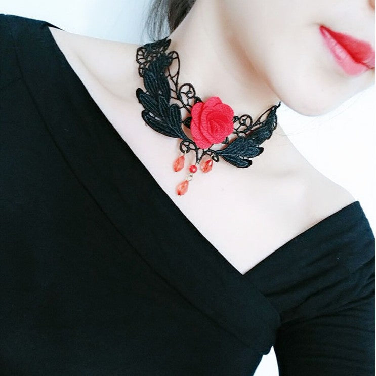 Gothic Vintage Lace Hollow-Out Necklace Choker