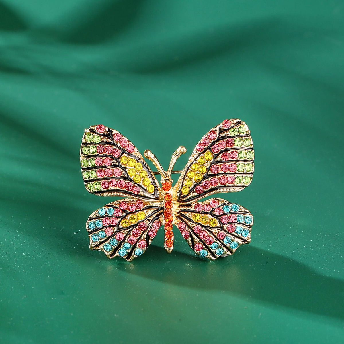 Fashionable Butterfly Brooch Luxury Accessory