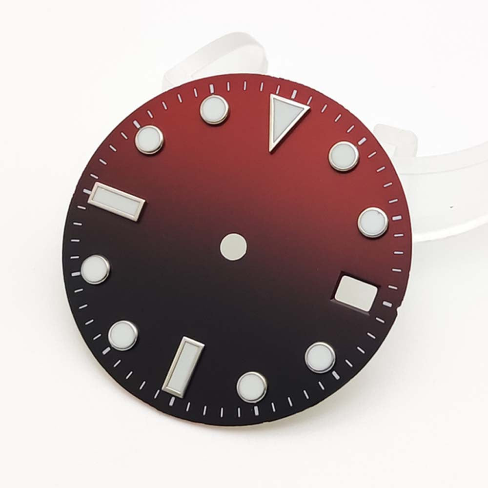 Gradient-colored Luminous Dial