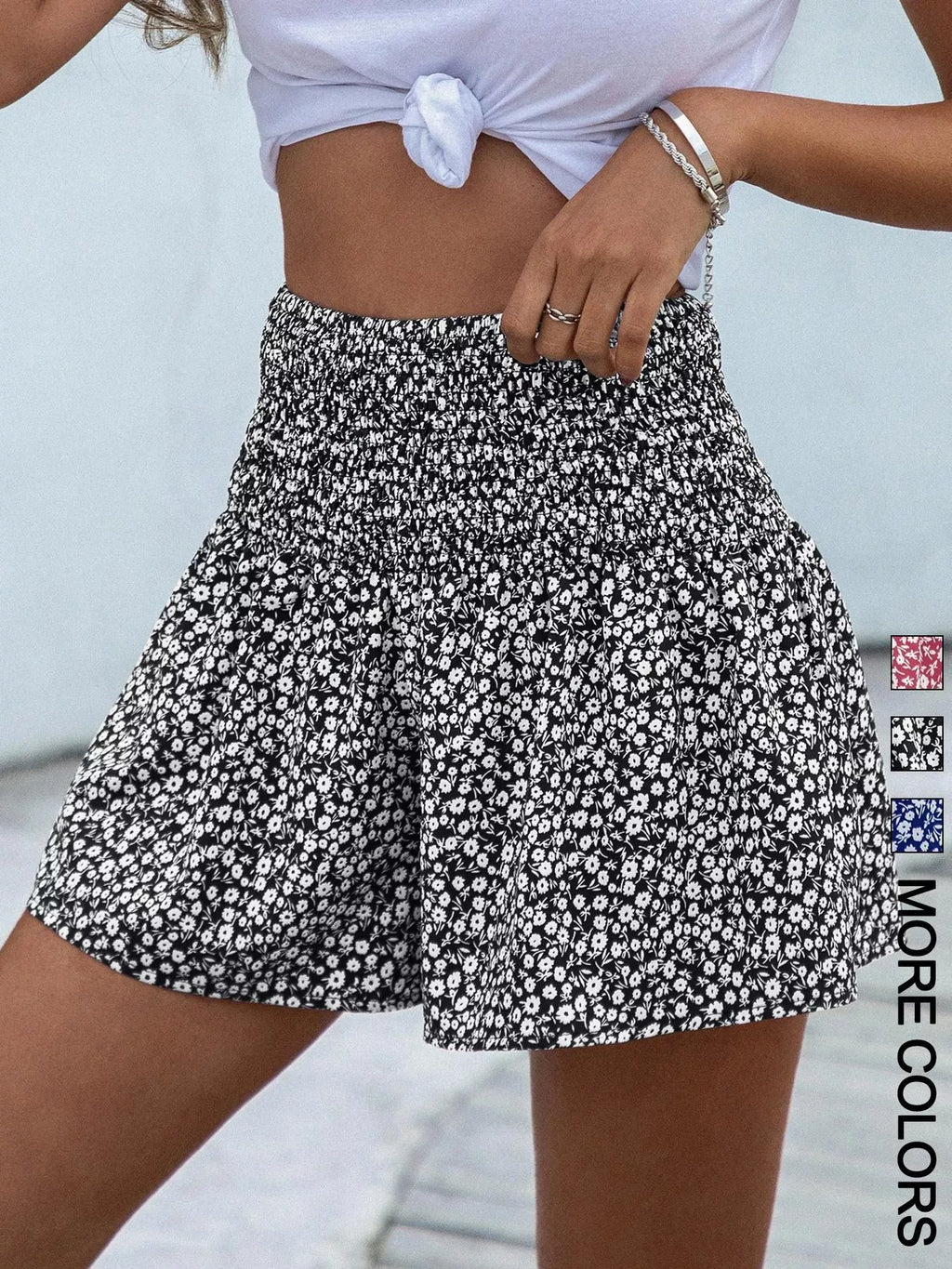 Floral Print Elastic Waist Shorts