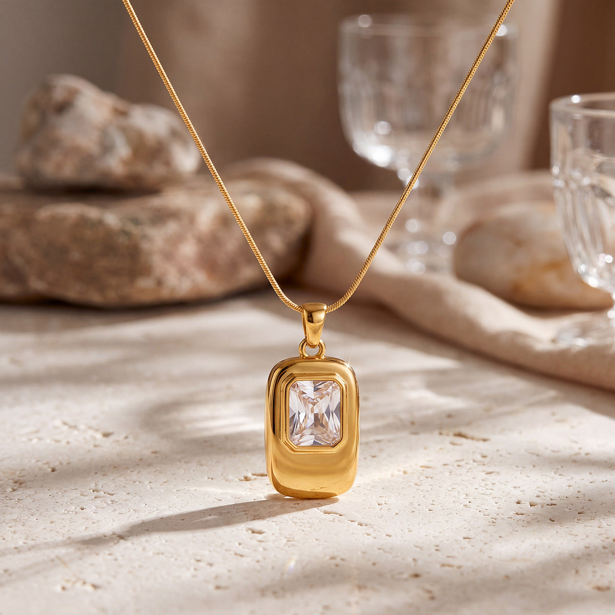 Women Titanium Steel Square Pendant Choker Necklace, New Arrival Colorful Zircon Niche Luxury Versatile Fade Resistant Collarbone Jewelry