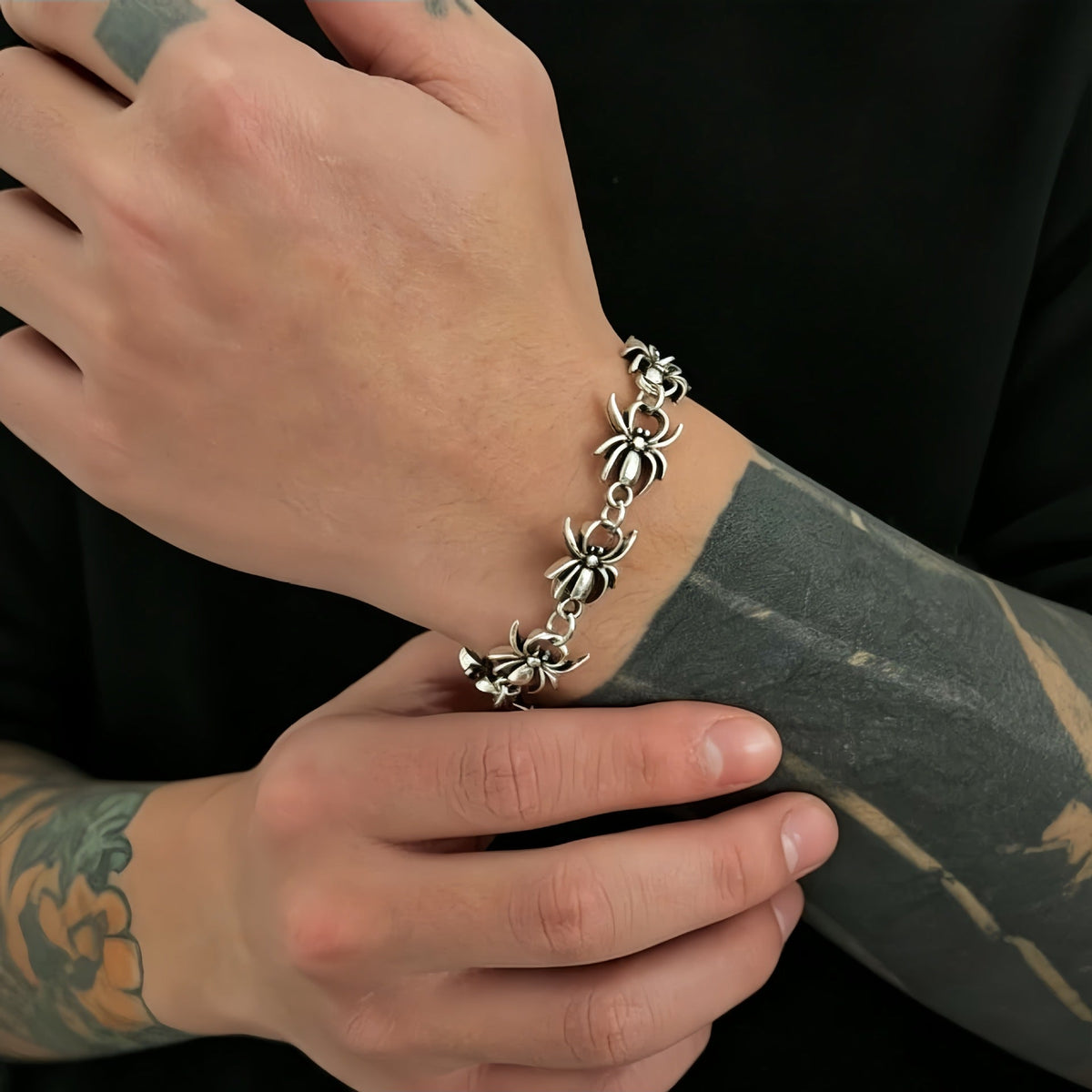 Men Gothic Spider Bracelet, Hip Hop Streetwear Niche High Grade Minimalist Trendy Influencer Hand Jewelry