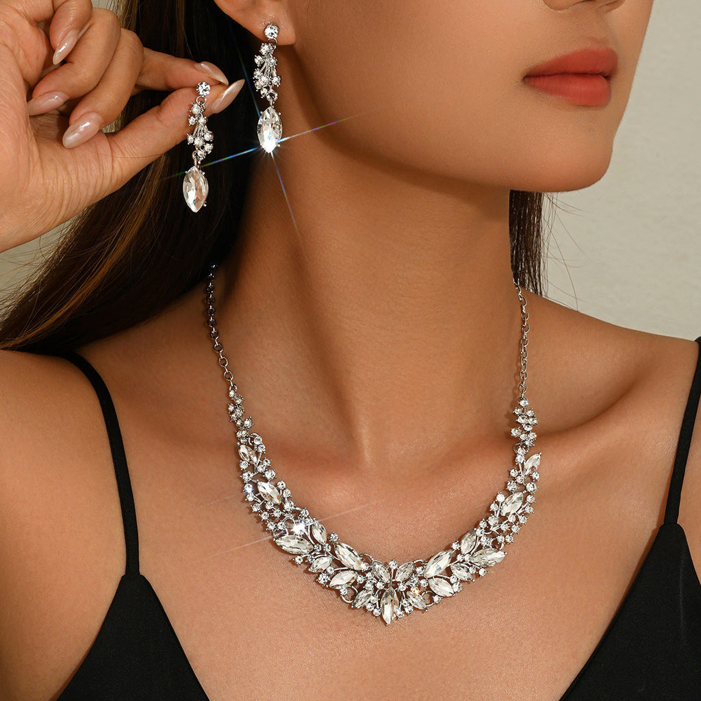Vintage Flower Alloy Necklace Earrings 2Pcs Set Bridal Women Jewelry Set For Wedding Banquet Evening Occasions