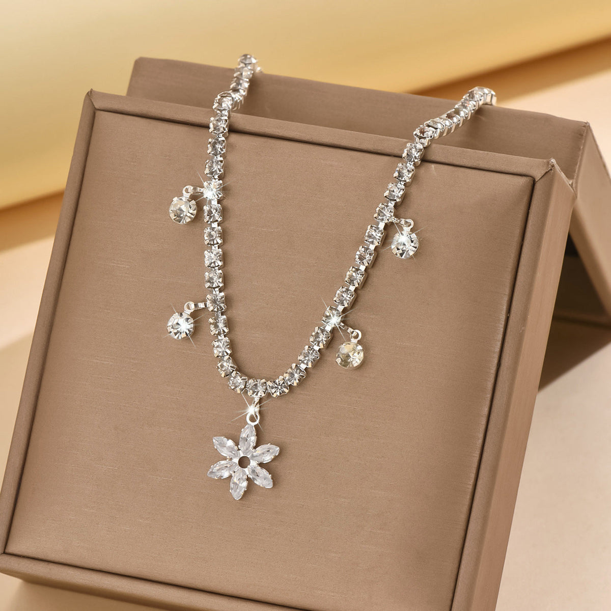 Korean New Style Sweet Crystal Zircon Flower Pendant Anklet Fashionable Beach Vacation Style Women's Silver Bracelet