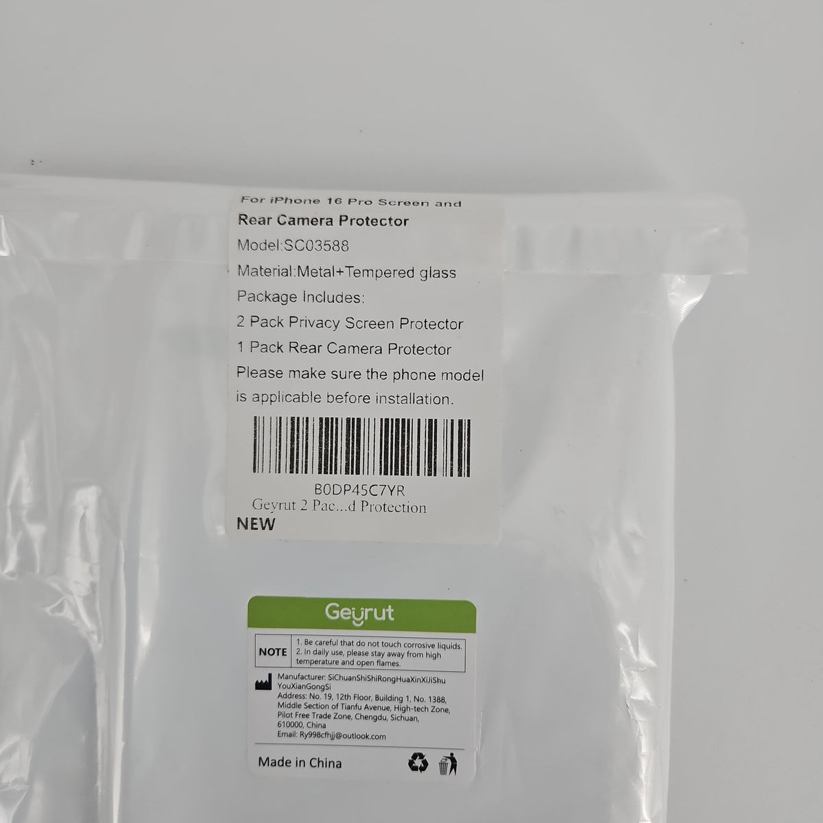 Geyrut iPhone 16 Pro Privacy Screen & Rear Camera Protector Set