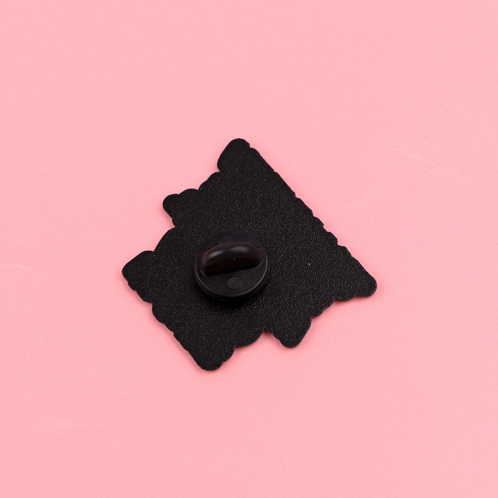 Creative Black And White Series Metal Brooch
