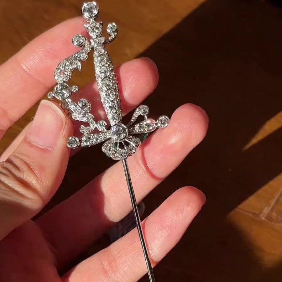 Exquisite Vintage Full Diamond Sword Brooch