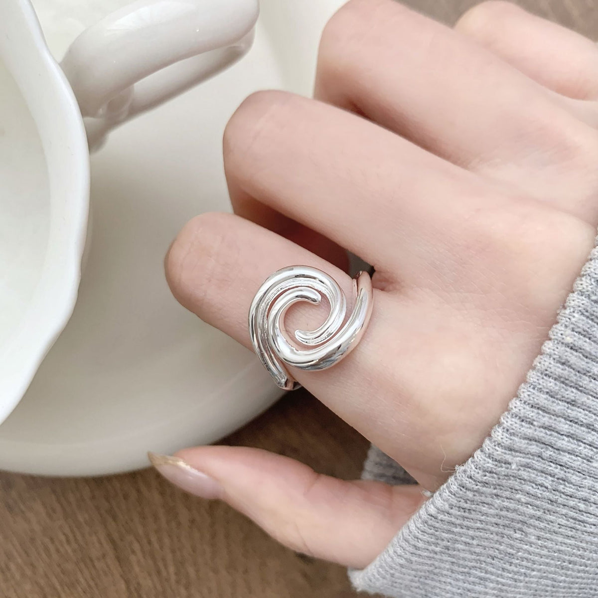 Women Minimalist Line Circle Open Ring, Geometric Cold Tone Exquisite Cross Border Adjustable Index Finger Ring, Trendy Influencer Finger Jewelry