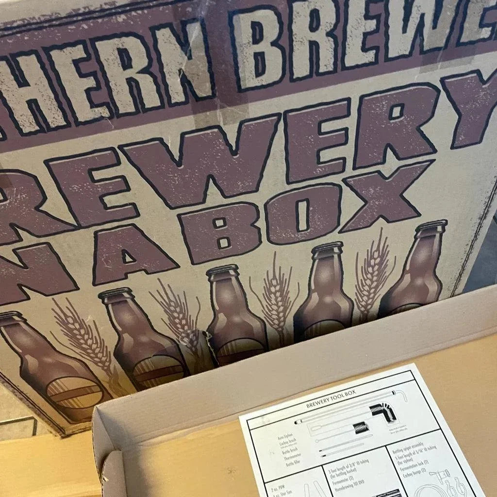 NORTHERN BREWER Deluxe Homebrew Starter Kit