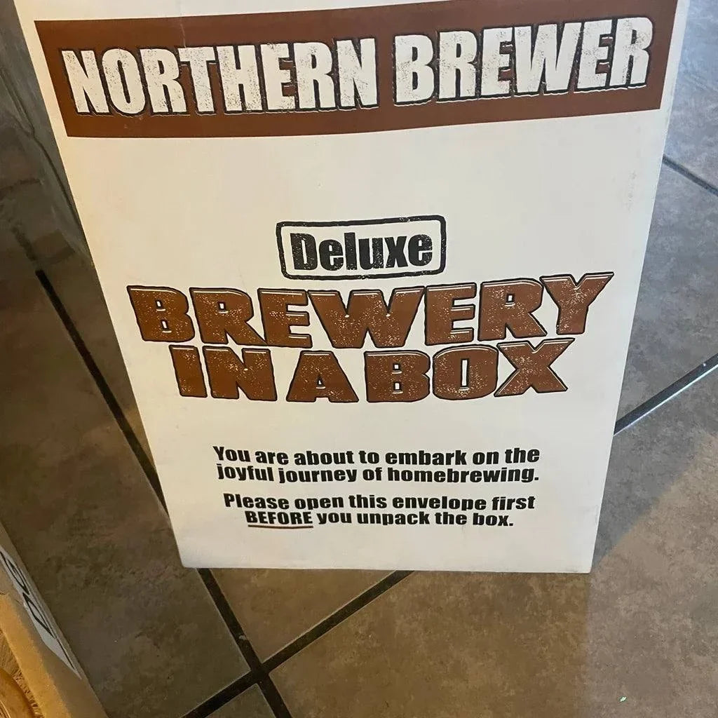 NORTHERN BREWER Deluxe Homebrew Starter Kit